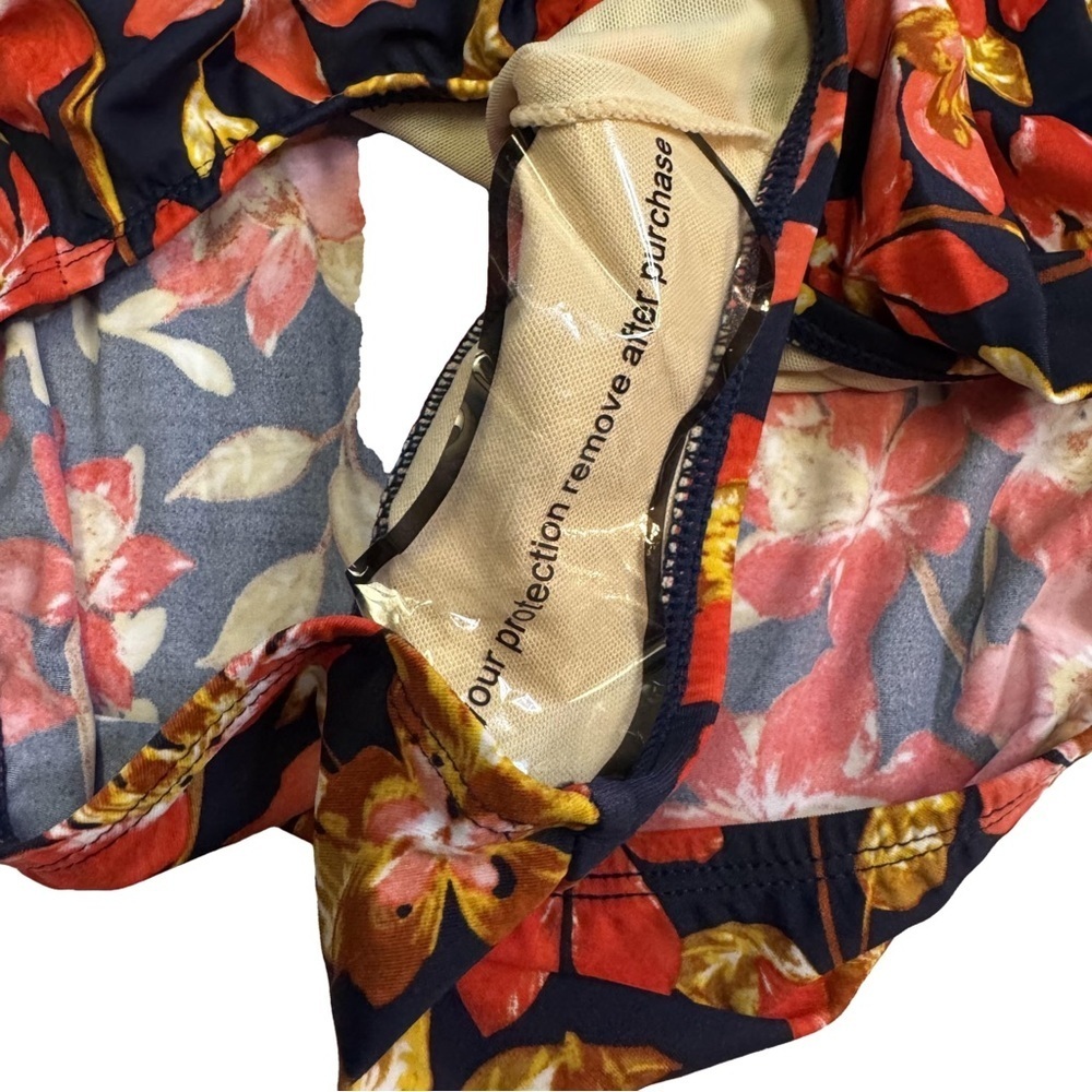 D&Co Beach Floral One-Piece Swimsuit  Size 2 Flutter Sleeve Ruched Bodice NWT - Picture 8 of 12